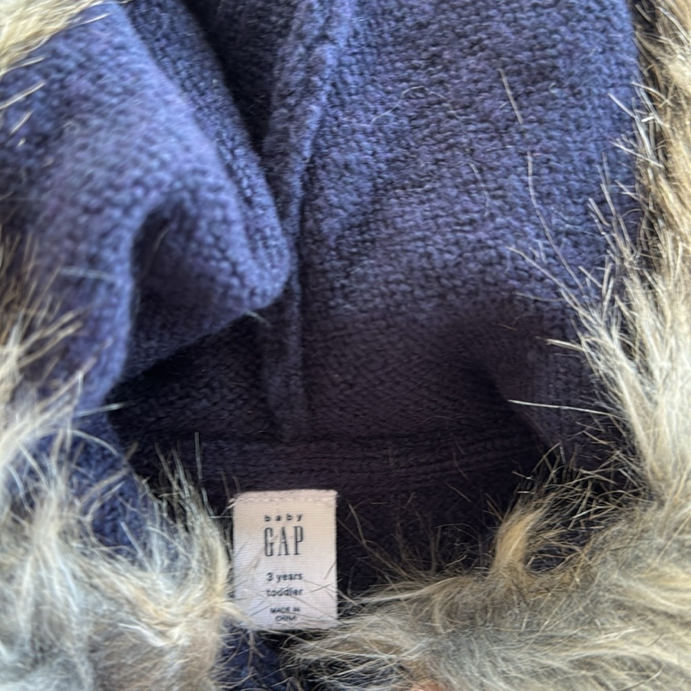 Faux fur hooded cardigan size 3T - Picture 2 of 3
